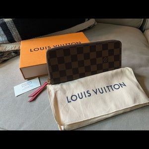 *SOLD*NWT Louis Vuitton Clemence Damier Wallet